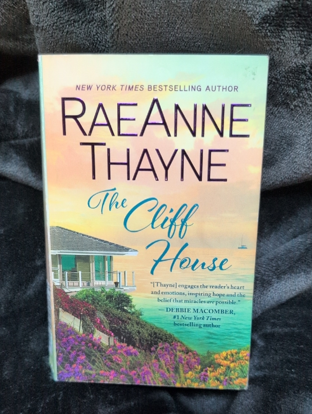 The Cliff House By RaeAnne Thayne - Picture 1 of 2